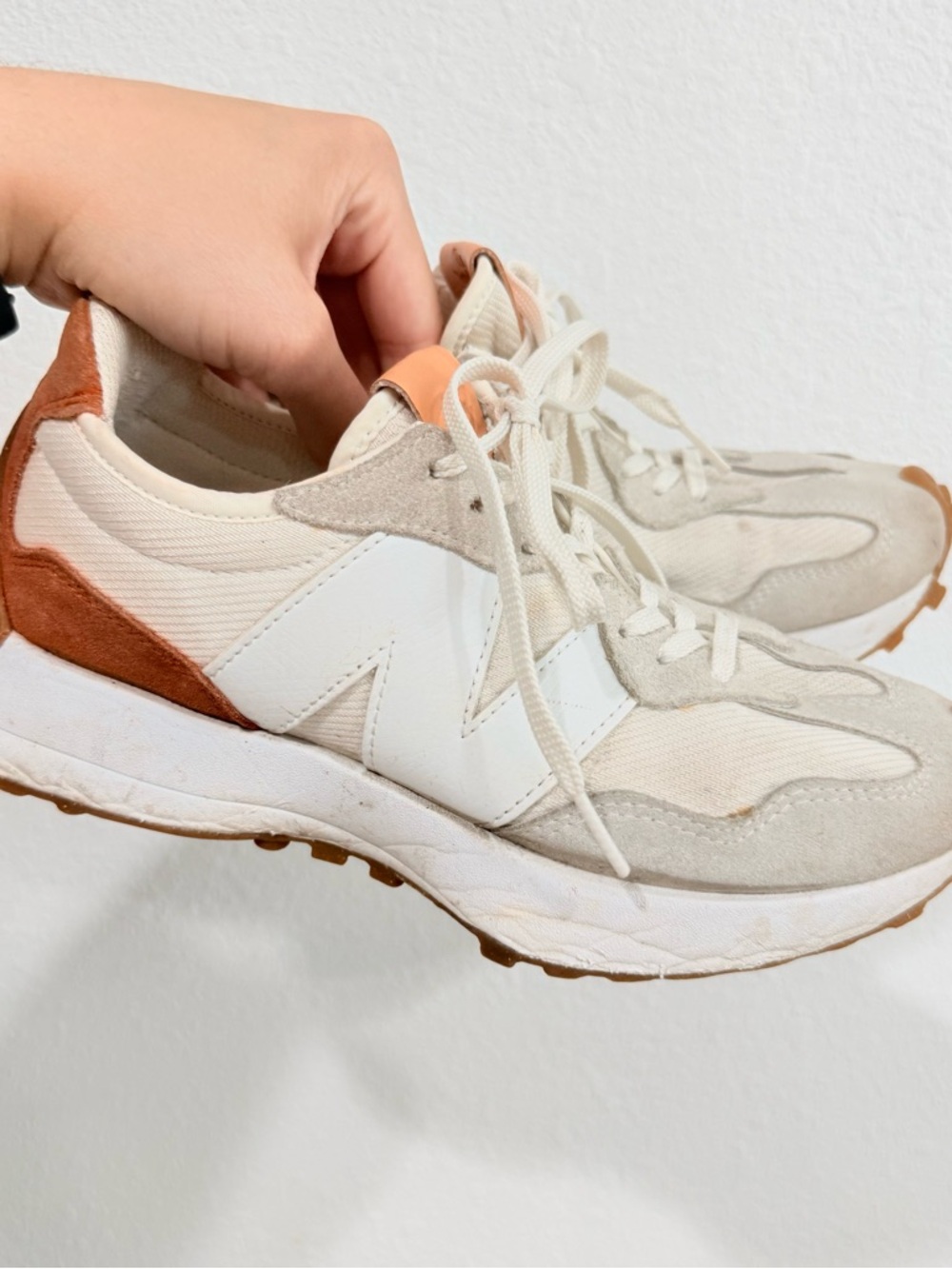 New Balance 327 Sneakers Sea Salt with Rust Oxide Women’s Size 7.5 - Picture 3 of 10